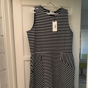 NWT Leota stretch cotton dress w/ pockets